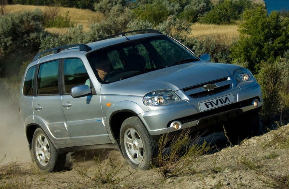 Замена аккумулятора Chevrolet Niva