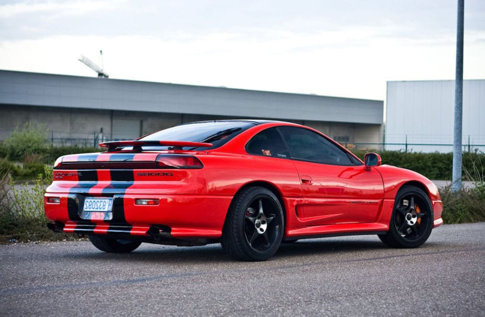 Замена аккумулятора Dodge Stealth