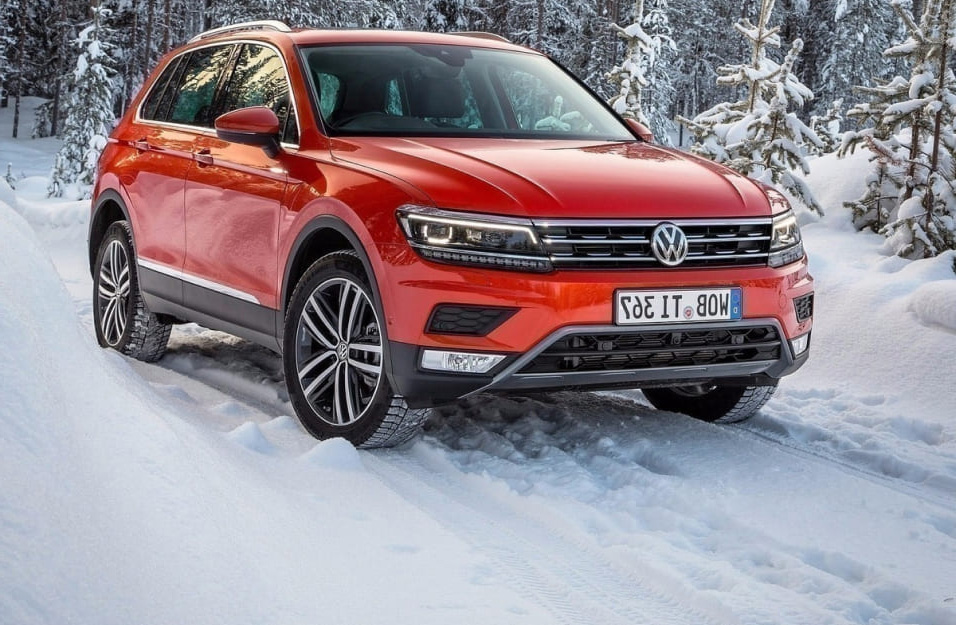 Замена аккумулятора Volkswagen Tiguan